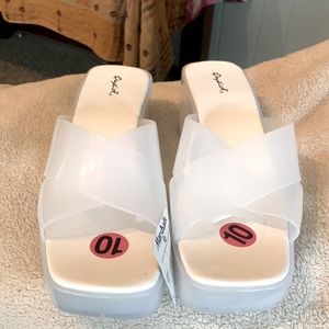 Clear chunky jelly slides